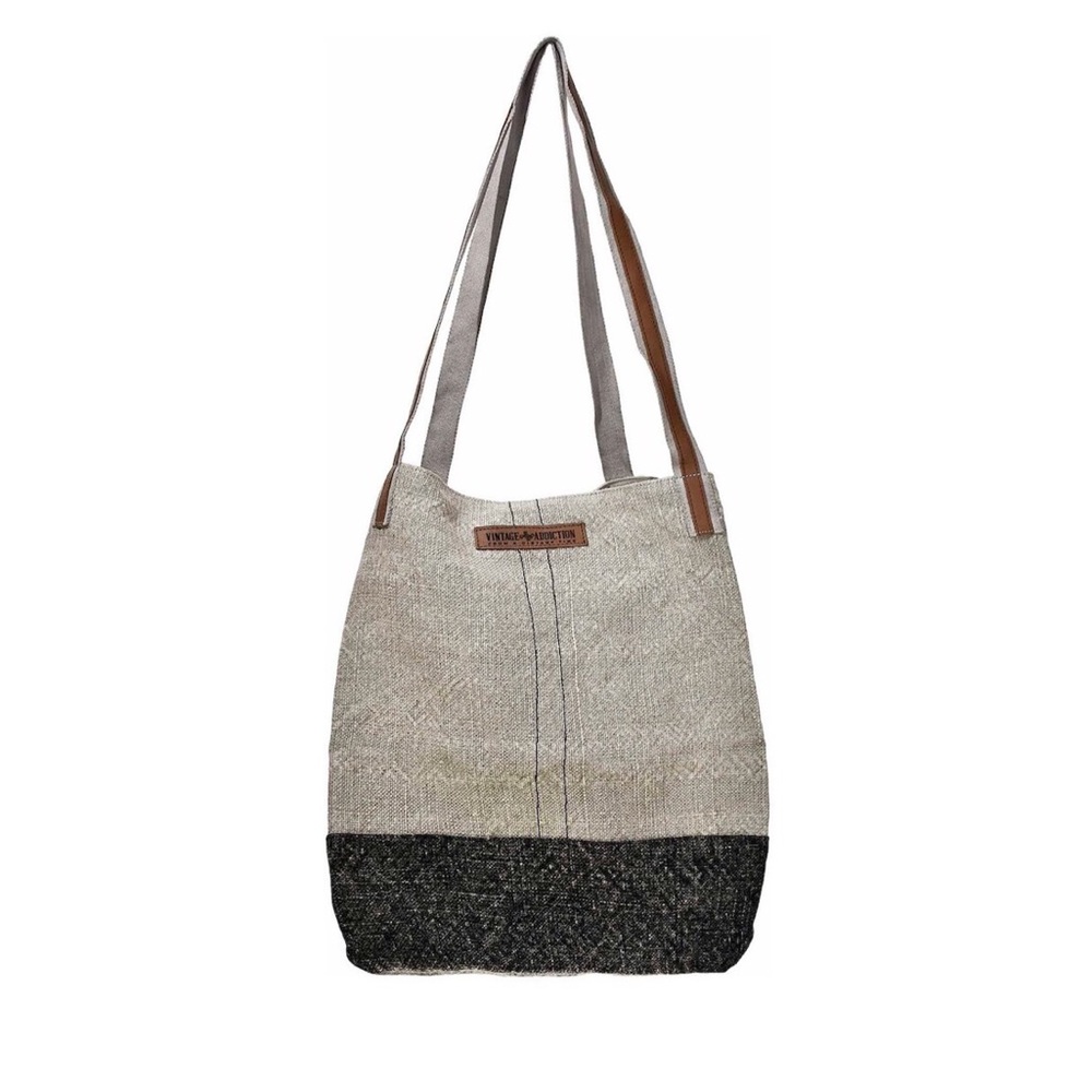 NWT Charcoal/Ash Leather Bucket …